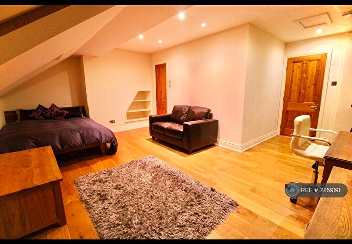 8 Bedroom Terraced House To Rent In Osborne Avenue, Newcastle Upon Tyne, NE2
