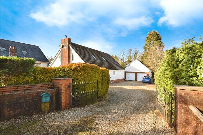 4 Bedroom Bungalow For Sale In Milo, Llandybie, Ammanford, Carmarthenshire, SA18