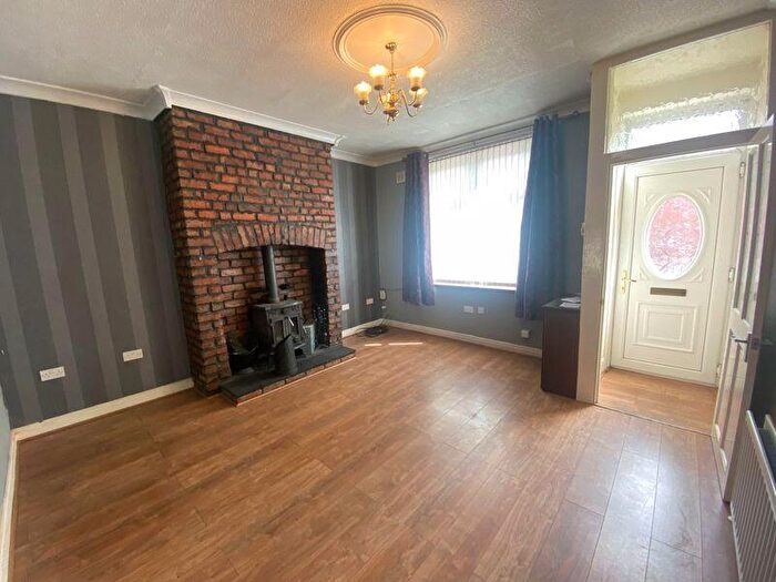 2 Bedroom Terraced House To Rent In Thornley Street, Manchester, M24