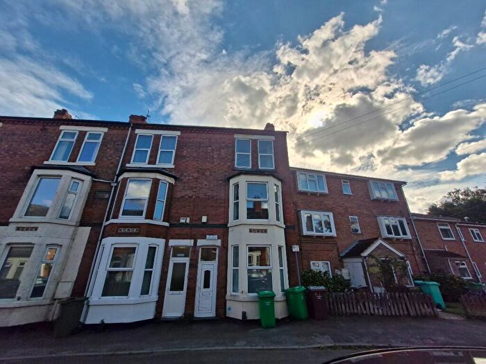 4 Bedroom Terraced House For Sale In Grove Road, Nottingham, Nottinghamshire, NG7
