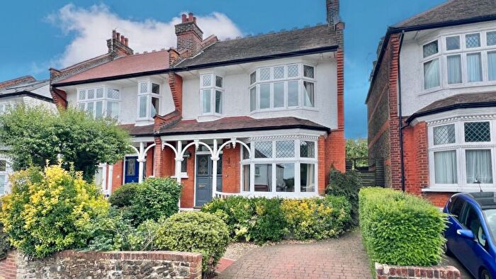 3 Bedroom Semi Detached House For Sale In Mornington Road, Chingford, E4