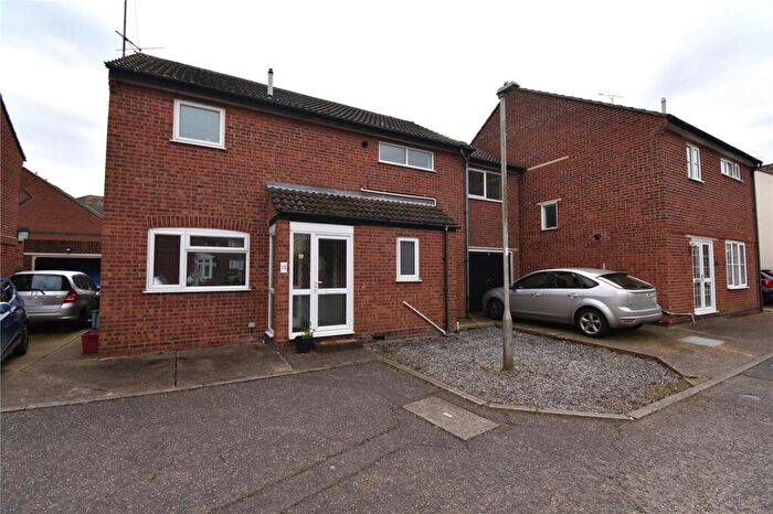 4 Bedroom Detached House For Sale In Hillcrest Court, Dovercourt, Essex, CO12