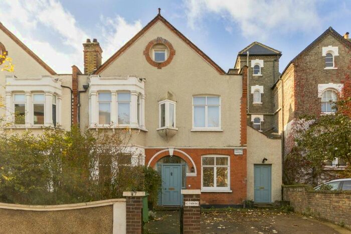 2 Bedroom Flat To Rent In Carleton Gardens, Brecknock Road, London, N19
