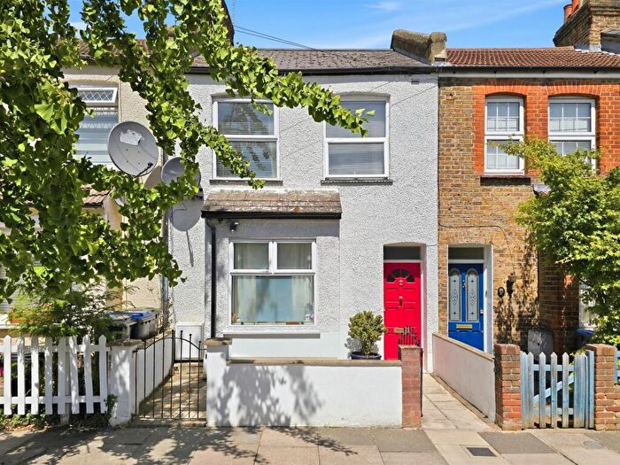 2 Bedroom Terraced House For Sale In Burlington Road, Enfield, EN2