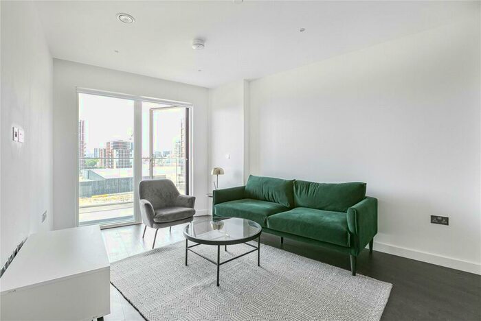 2 Bedroom Apartment To Rent In Lanchester Way, London, SW11