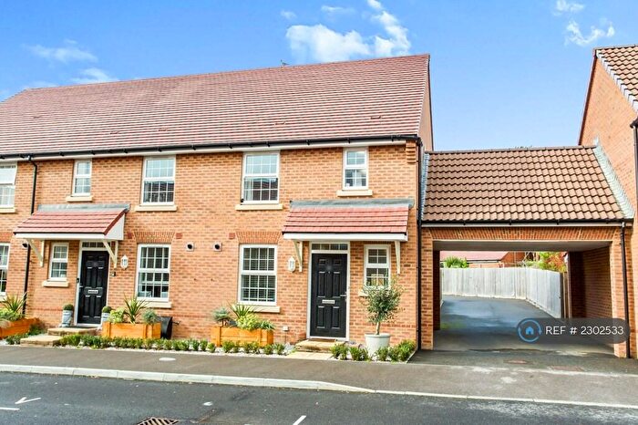 3 Bedroom End Of Terrace House To Rent In Agincourt Drive, Sarisbury Green, Southampton, SO31