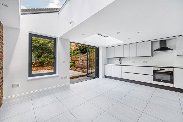 7 Bedroom Terraced House To Rent In Batoum Gardens, Brook Green, London, W6