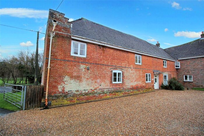 3 Bedroom Semi-Detached House To Rent In Gosport Road, Lower Farringdon, Alton, Hampshire, GU34