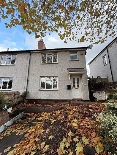 3 Bedroom Semi Detached House To Rent In Kitchener Road, Dudley, DY2