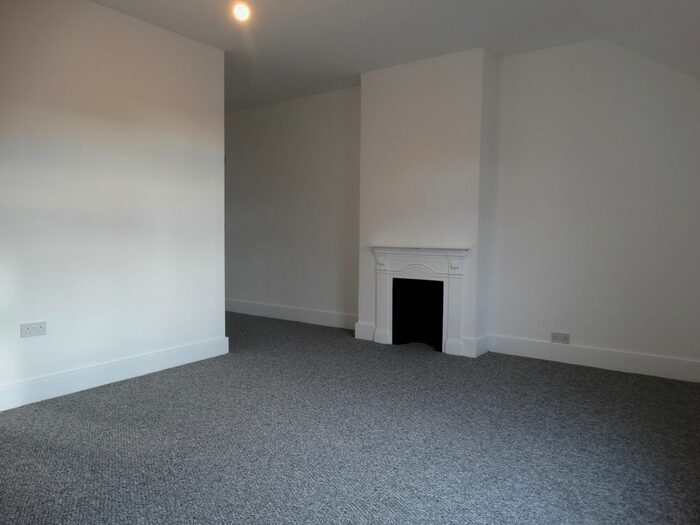 3 Bedroom Flat To Rent In Brighton Road, Worthing, BN11