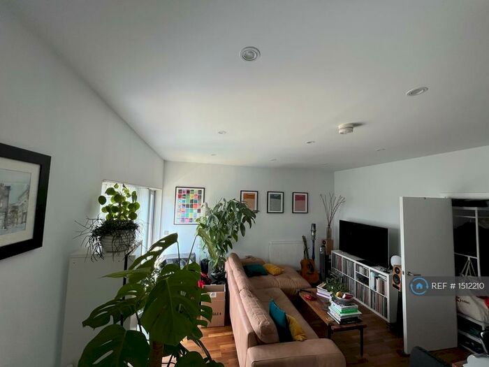 1 Bedroom Flat To Rent In Holly Street, London, E8