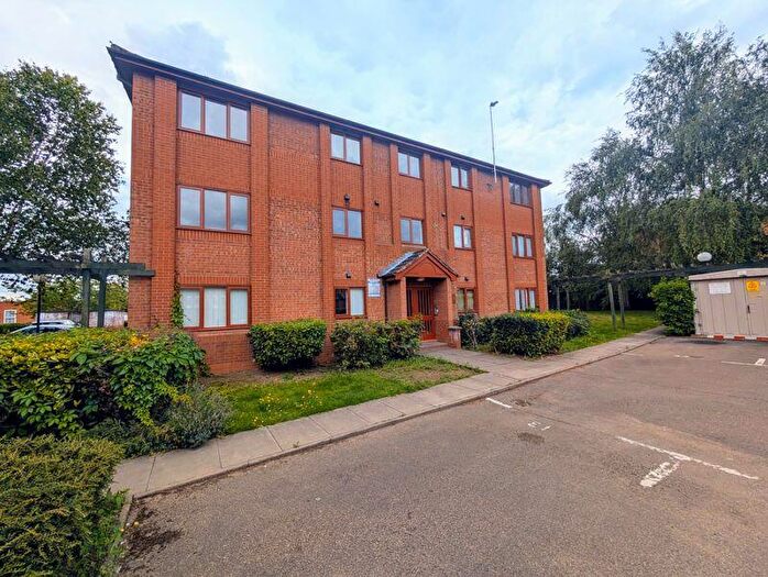 1 Bedroom Flat For Sale In Gillett Close, Nuneaton, CV11