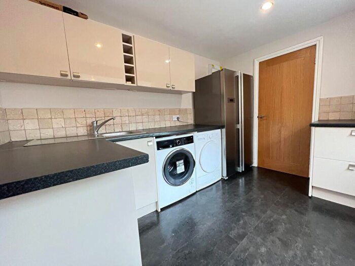 8 Bedroom Detached House To Rent In Melton Grove, West Bridgford, NG2