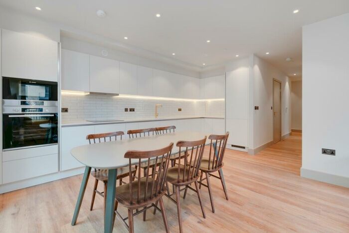 3 Bedroom Apartment To Rent In Tottenham Hale, Ashley Road, Tottenham Hale, N17