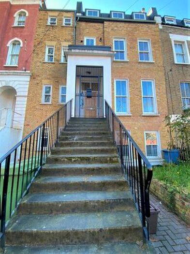 5 Bedroom Flat To Rent In Asylum Road, London, SE15
