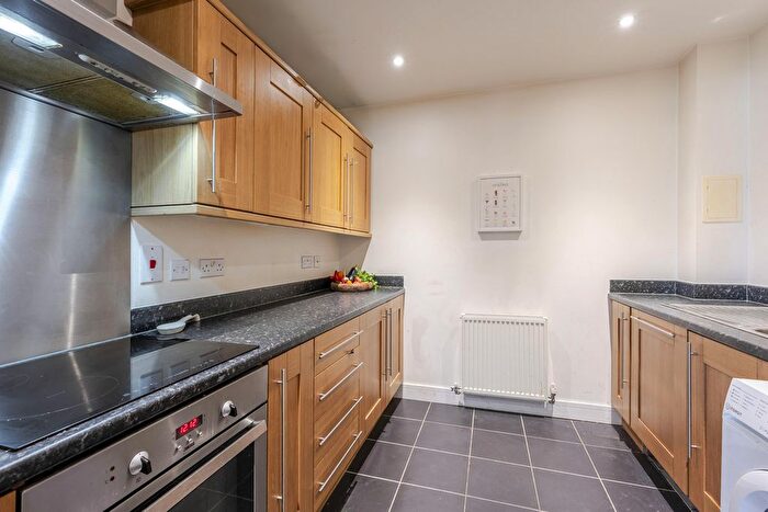 2 Bedroom Flat For Sale In Wood Grove, Witham, CM8