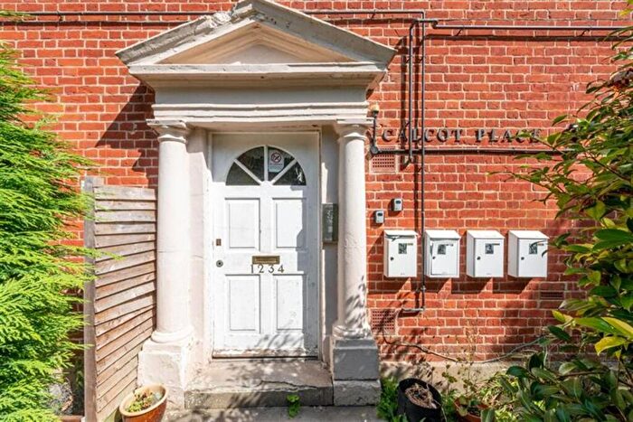 2 Bedroom Apartment To Rent In Calcot Place, Low Lane, Calcot, Reading, RG31