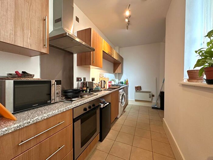 1 Bedroom Flat For Sale In Cinnabar House, Poulton Road, LA4