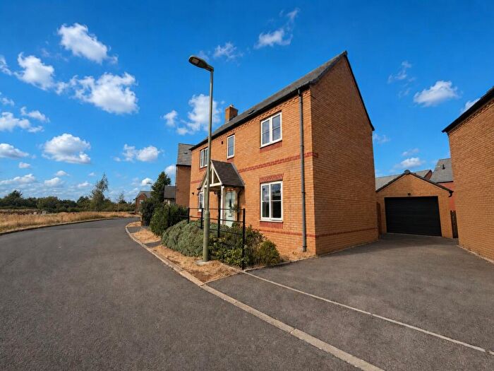 3 Bedroom Detached House For Sale In Tony Humphries Road, Banbury, Oxfordshire, OX16