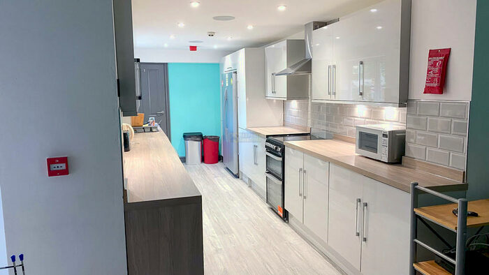 6 Bedroom Terraced House To Rent In Dawlish Road - Bath Student Property, B29