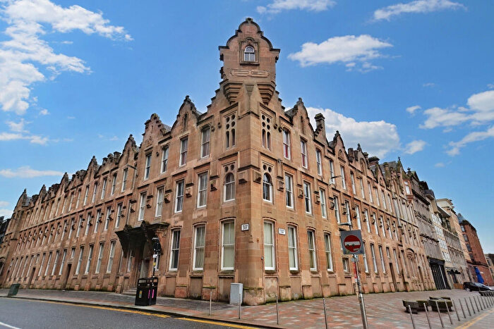1 Bedroom Flat To Rent In Ingram Street, Glasgow, City Of Glasgow, G1
