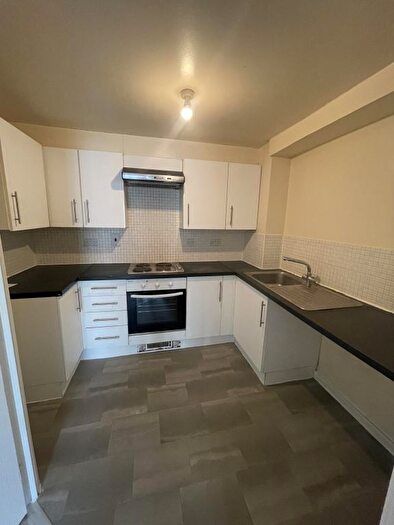 2 Bedroom Flat To Rent In Hounslow, TW4