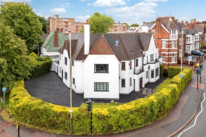 7 Bedroom Detached House For Sale In Victoria Park Road, Stoneygate, Leicester, LE2