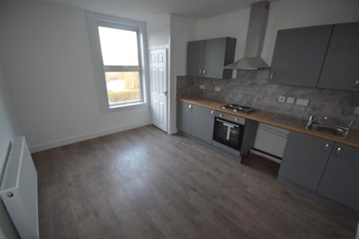 1 Bedroom Flat To Rent In Newton Road, Burton-On-Trent, DE15