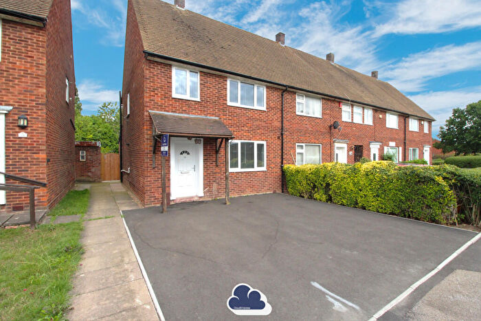 5 Bedroom End Of Terrace House To Rent In Mayors Croft, Coventry, CV4