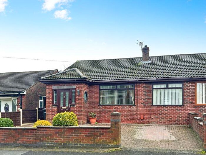 3 Bedroom Semi-Detached Bungalow For Sale In Baker Street, Kearsley, BL4