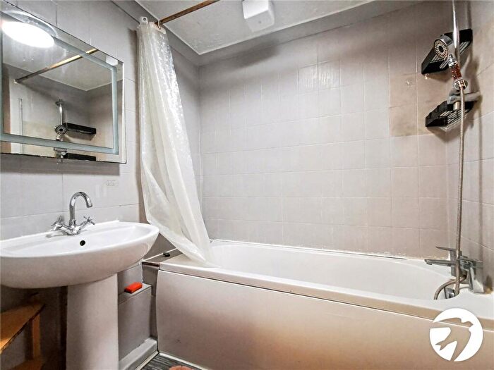1 Bedroom Flat To Rent In Erith Road, Belvedere, DA17