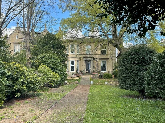 1 Bedroom Flat To Rent In Springfield Terrace, Dewsbury, West Yorkshire, WF13