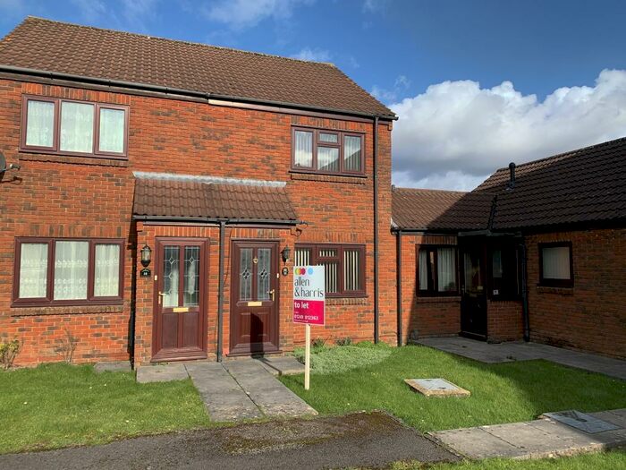 2 Bedroom House To Rent In Duncan Street, Calne, SN11