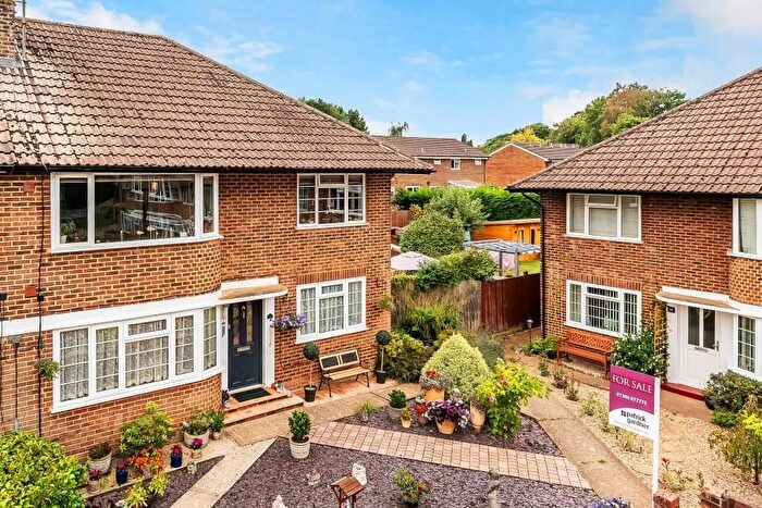 3 Bedroom Maisonette For Sale In Downs View, Dorking, RH4