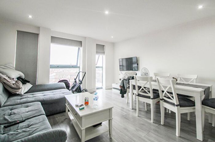 1 Bedroom Apartment For Sale In London Road, Croydon, CR0