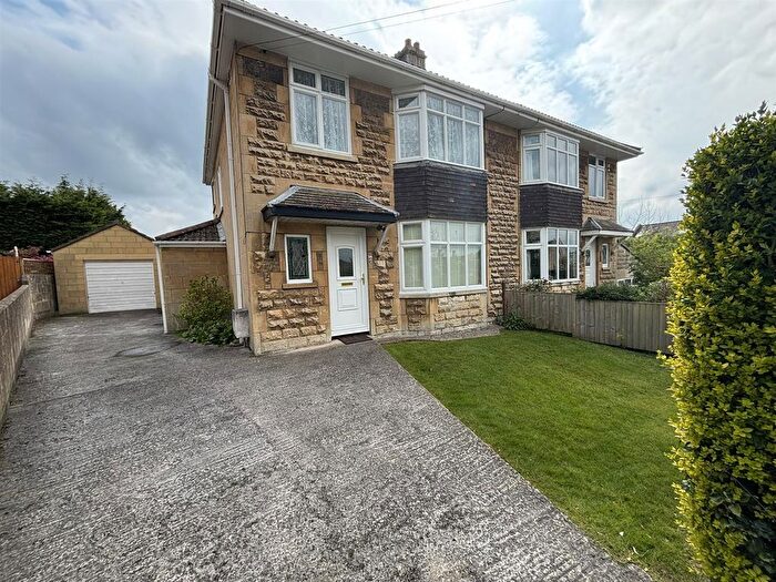 3 Bedroom Semi-Detached House To Rent In Longfellow Avenue, BA2
