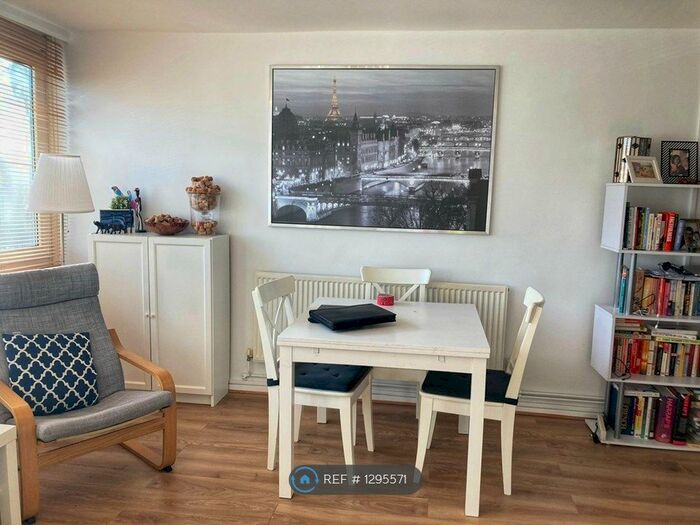 2 Bedroom Maisonette To Rent In Snowshill Road, London E12