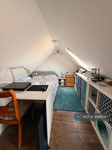 Studio To Rent In Mapesbury Road, London, NW2
