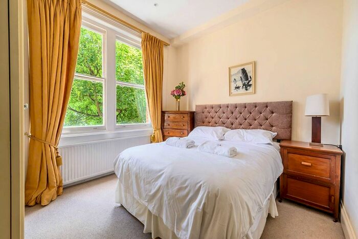 2 Bedroom Flat To Rent In Rosary Gardens, Chelsea, London, SW7