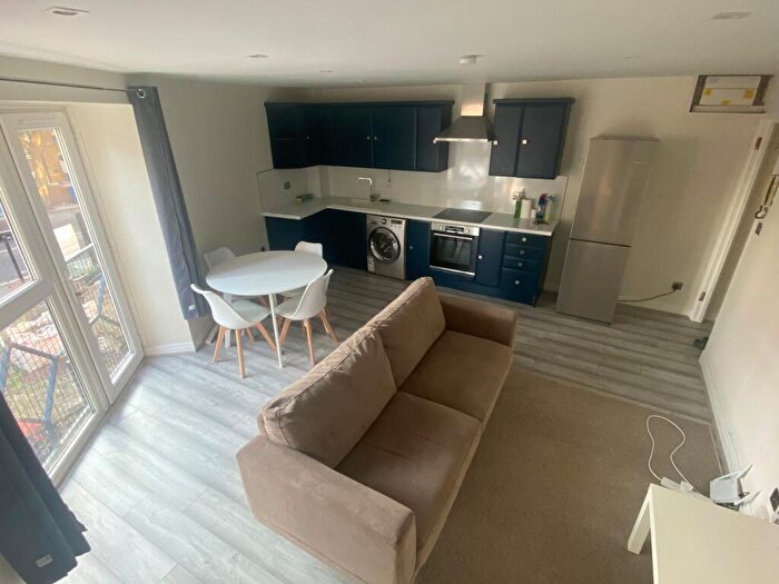 1 Bedroom Flat To Rent In Croft Street, Melville Court Croft Street, SE8