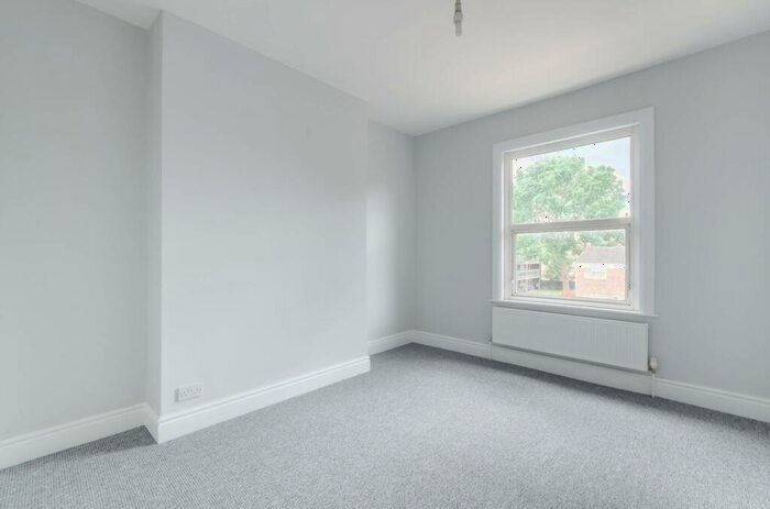 4 Bedroom Maisonette To Rent In Laurel Grove, Penge, London, SE20