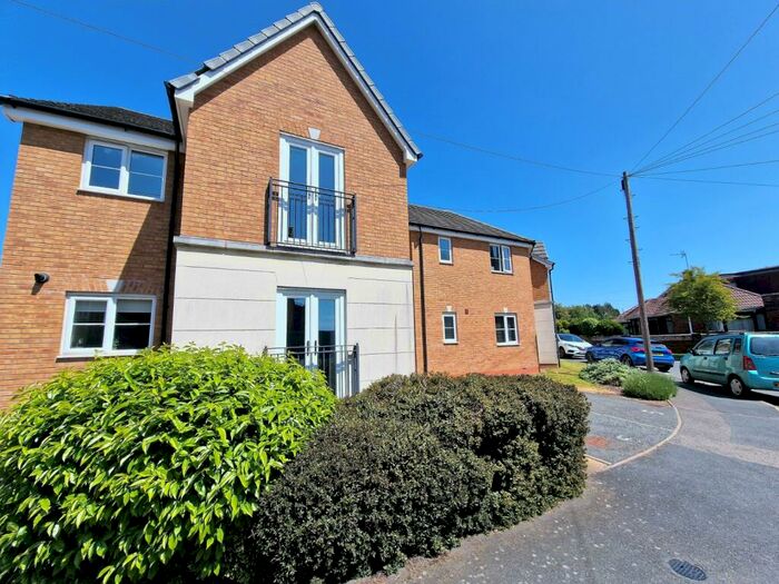 2 Bedroom Apartment To Rent In Weavers Close, Bulkington, Bedworth, Warwickshire, CV12