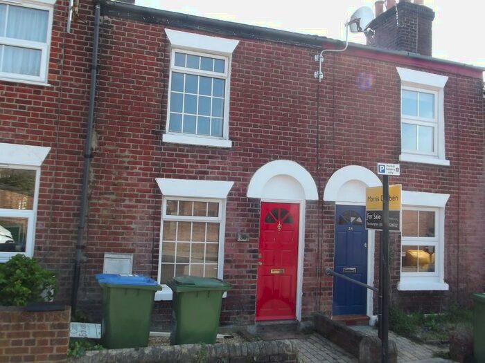 2 Bedroom House To Rent In Peterborough Road, Inner Avenue, SO14
