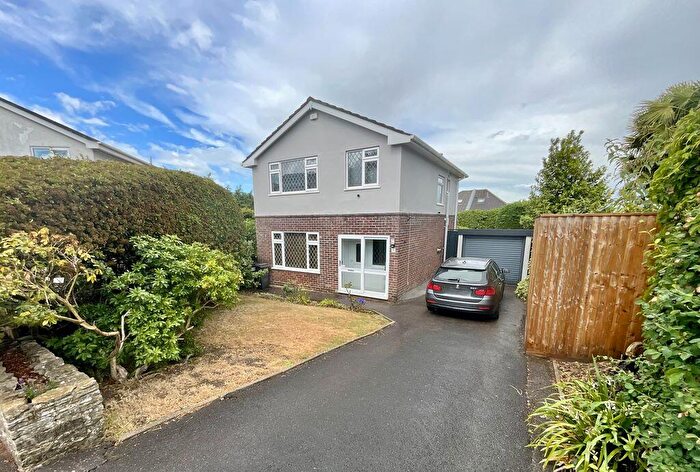 3 Bedroom Detached House For Sale In Appletree Close, Bournemouth, BH6