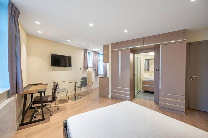 Studio To Rent In Brent Street, Hendon, London, NW4