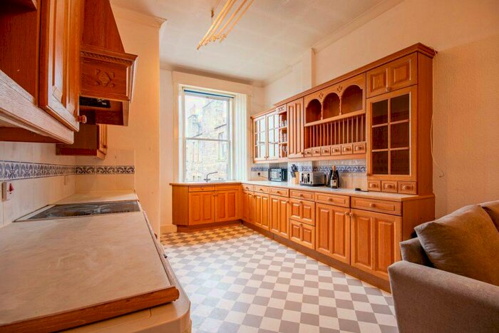 4 Bedroom Flat To Rent In L &#; Strathfillan Road, Edinburgh, EH9