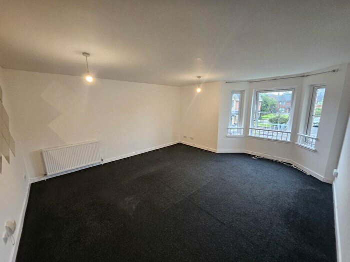 2 Bedroom Flat To Rent In Anwoth Street, Tollcross, G32