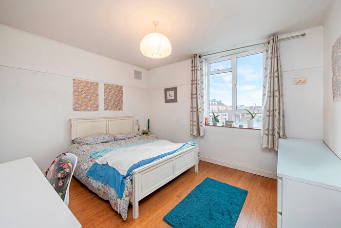 2 Bedroom Flat For Sale In Cotman House, Townshend Estate, NW8
