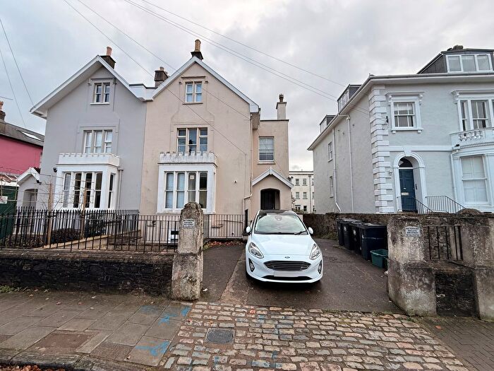 6 Bedroom Maisonette To Rent In Wellington Park, Bristol, BS8