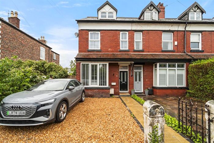 5 Bedroom End Of Terrace House To Rent In Poplar Grove, Sale, M33